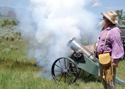 Area Man Fires His Homemade Cannon At Mountain Man Rendezvous Near Mccammon Members Idahostatejournal Com