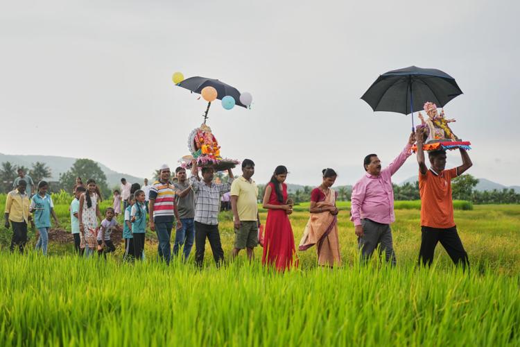 India celebrates the elephant-headed god Ganesha, in photos