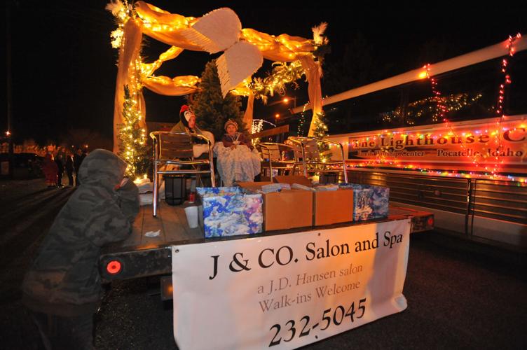 Christmas Night Lights Parade News