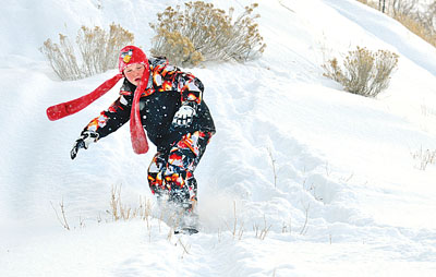Snowboarder