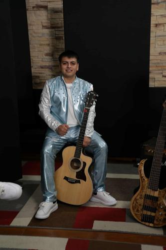 Mario Calderón and guitar