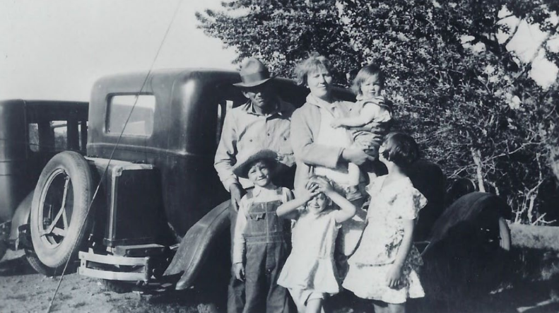 Kenny and Eva Rankin and Family, 1931.