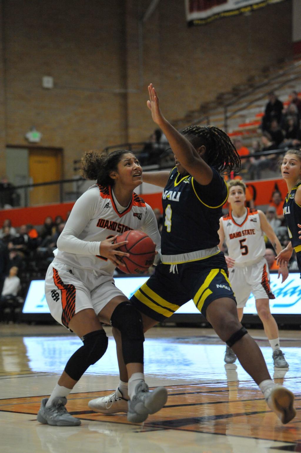 Fantastic Freshman How Tomekia Whitman Has Filled Big Shoes For