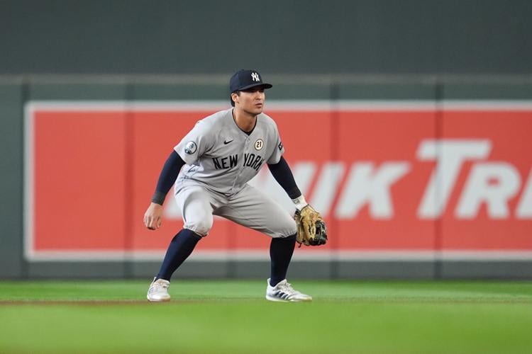 Yankees Twins Baseball