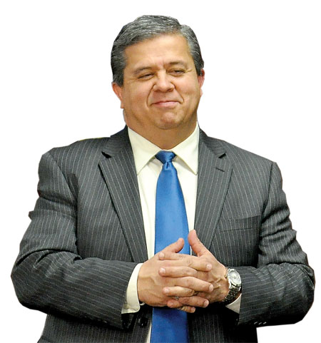 Local school board opposes Luna's proposed changes to education