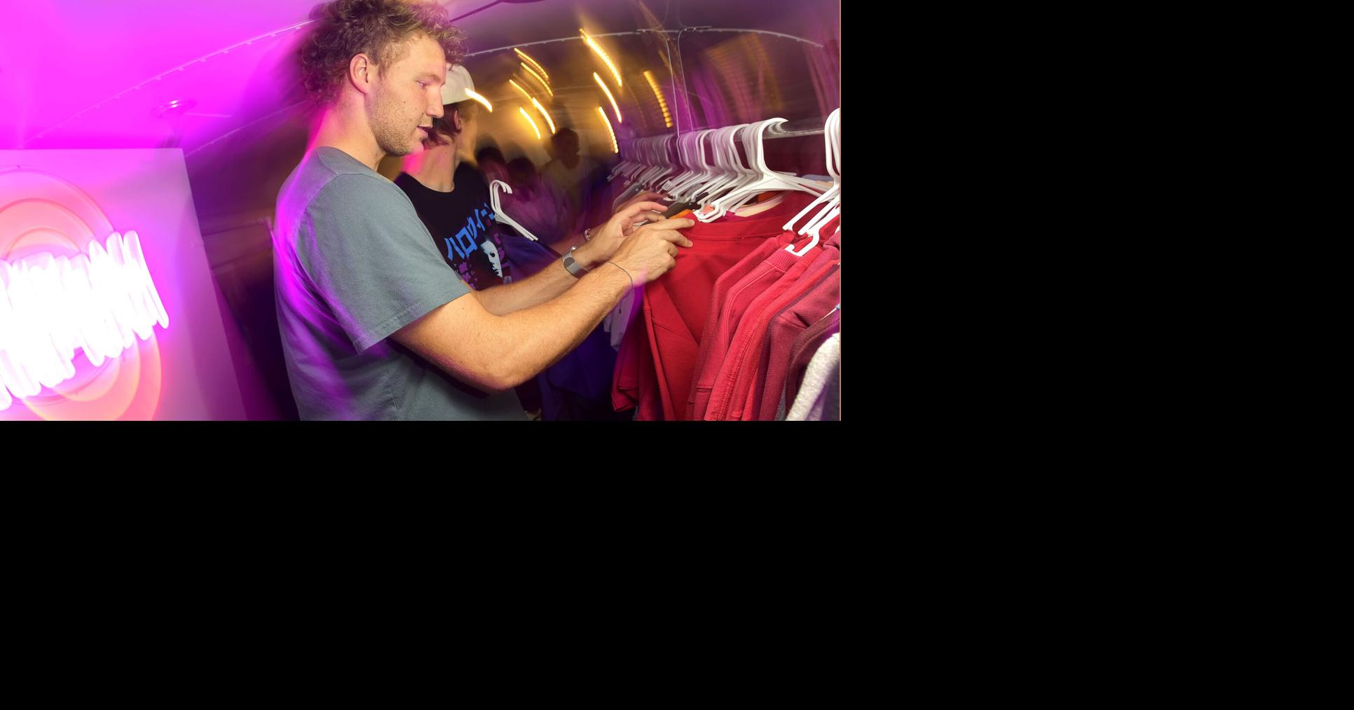 College students bring mobile, pop-up thrifting to Utah cities ...
