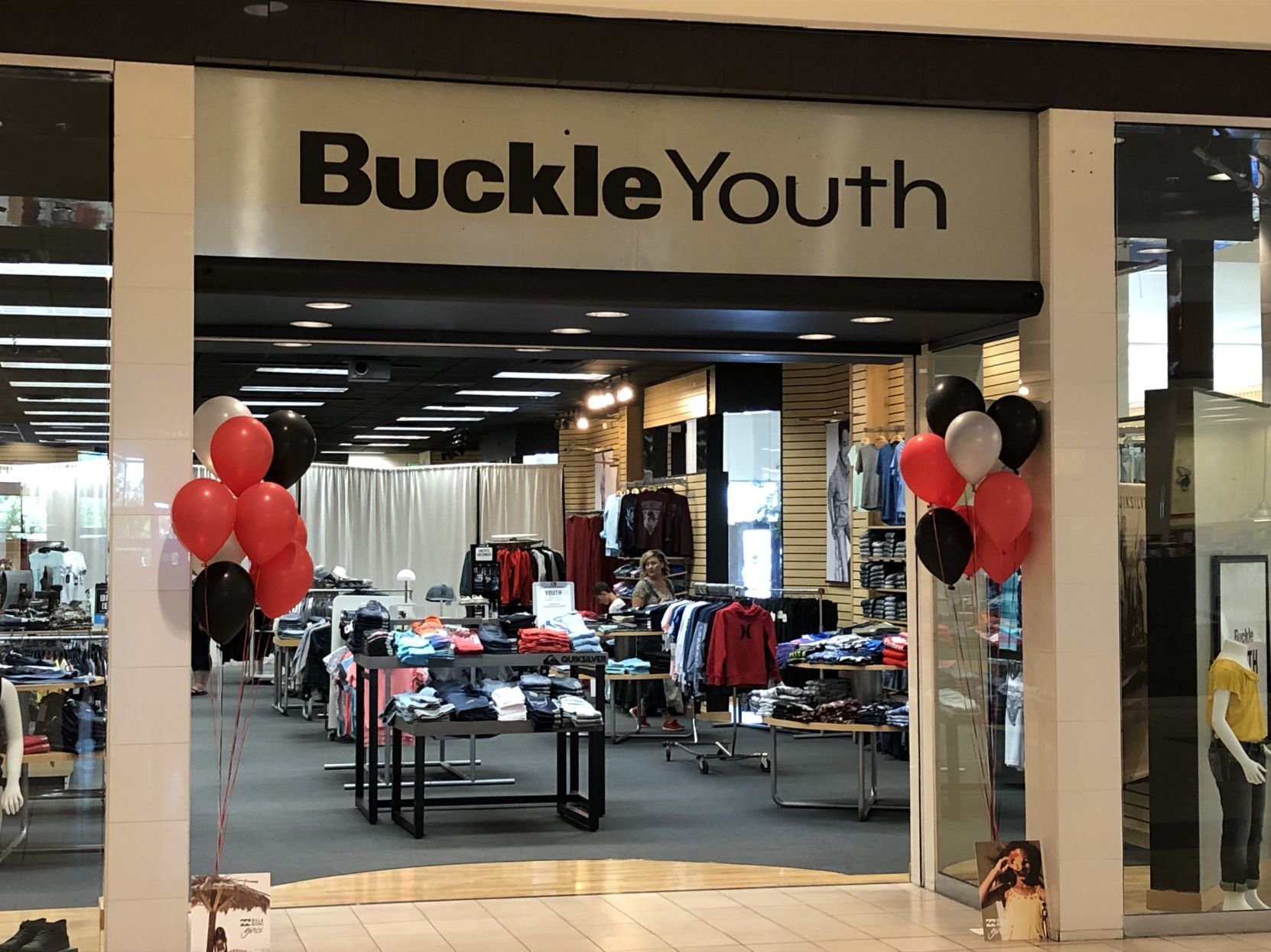buckle store