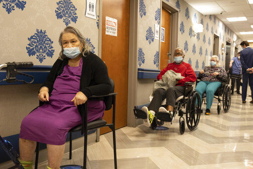 Despite vaccines, nursing homes struggle with outbreaks (copy)