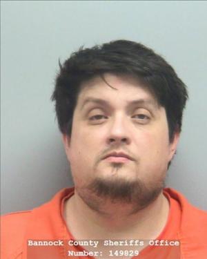 Police: Pocatello man extradited from Ohio on charges of sexually abusing two teenage girls for years