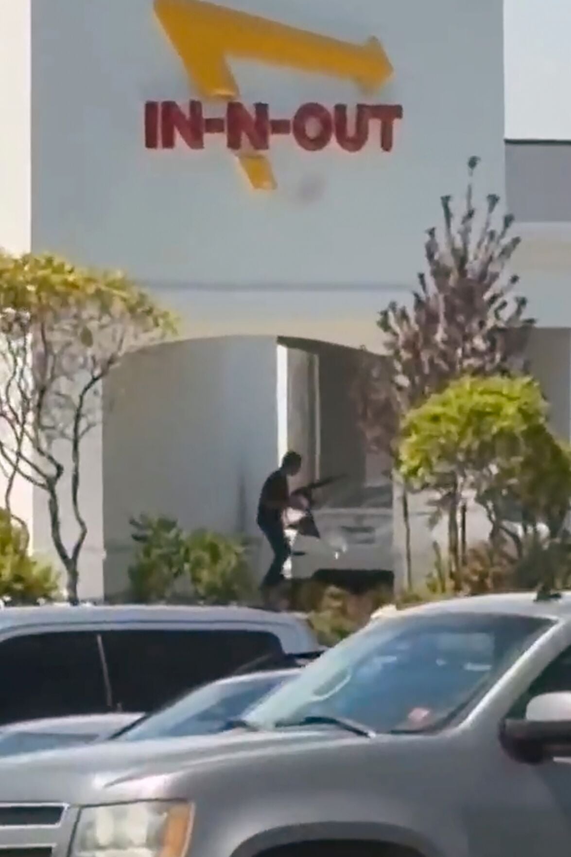 Active shooter opened fire at In-N-Out Burger in Twin Falls, Idaho, leaving three people dead; suspect also dead