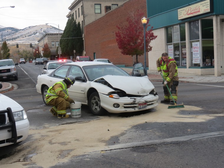 Two vehicle crash at Lewis and Main in Pocatello Local
