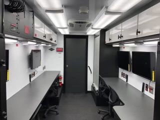 truck1.jpg