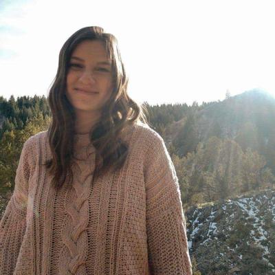 Stosich, Rylee