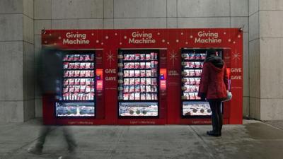 Giving machine
