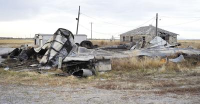 Fire destroys building on Philbin