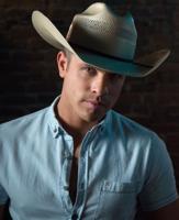 Dustin Lynch to perform at Mountain Home Country Music Festival on July 29