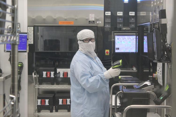LA Semiconductor worker generic cutline
