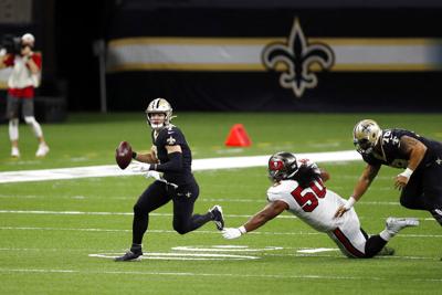 Buccaneers Saints Football
