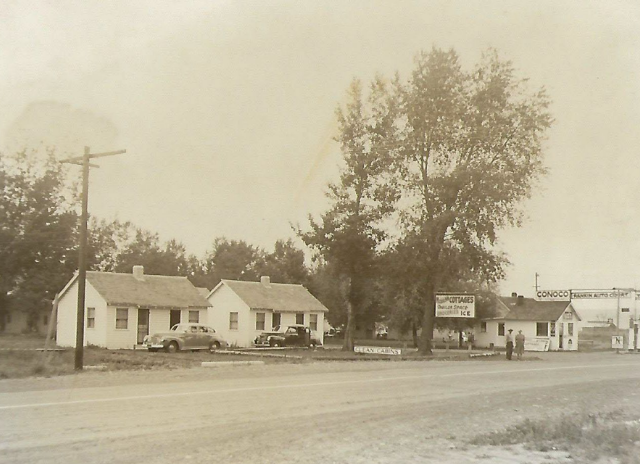 Rankin Auto Court from U.S. Highway 20, 1940s.
