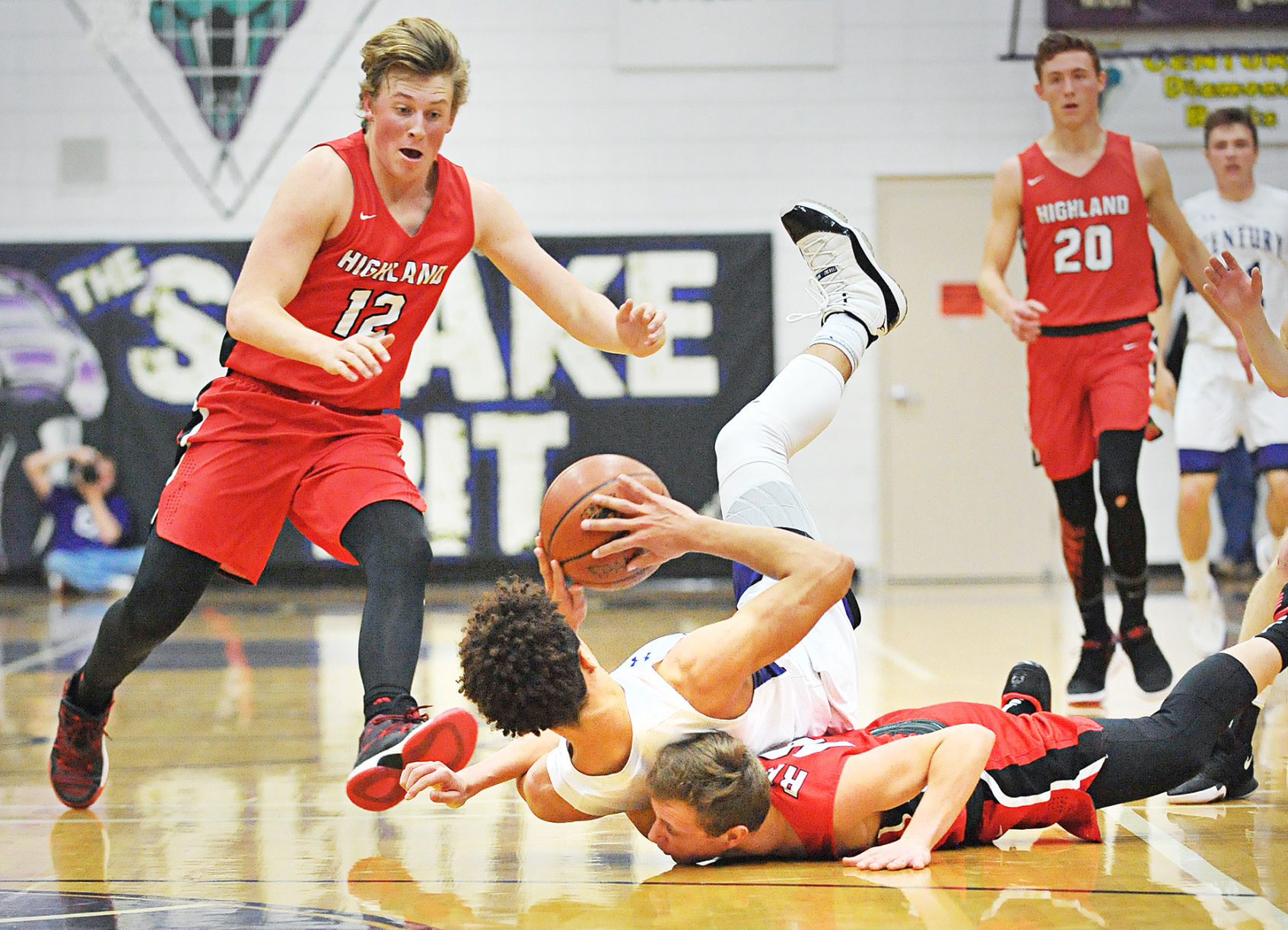 HS boys bball: Highland battles Century for road win in regular-season ...