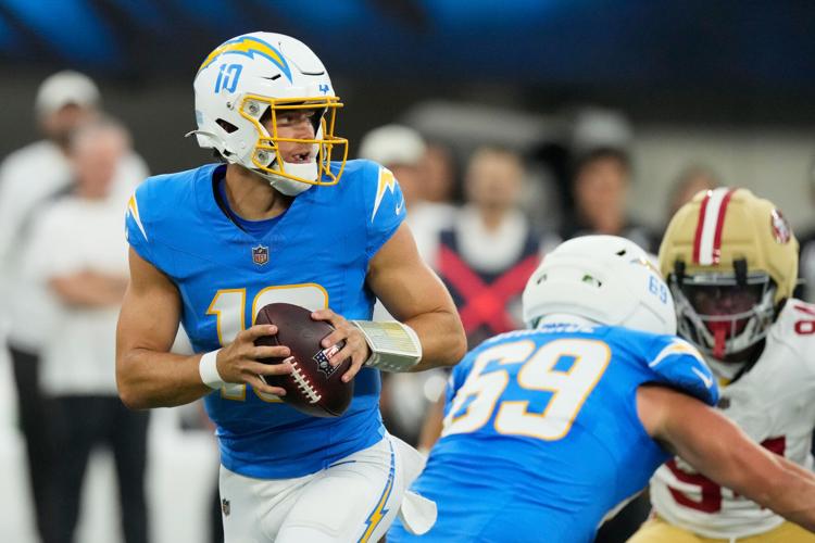 49ers Chargers Football