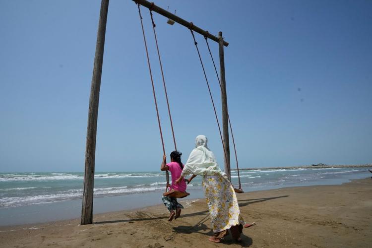 Daily life around the world, in photos