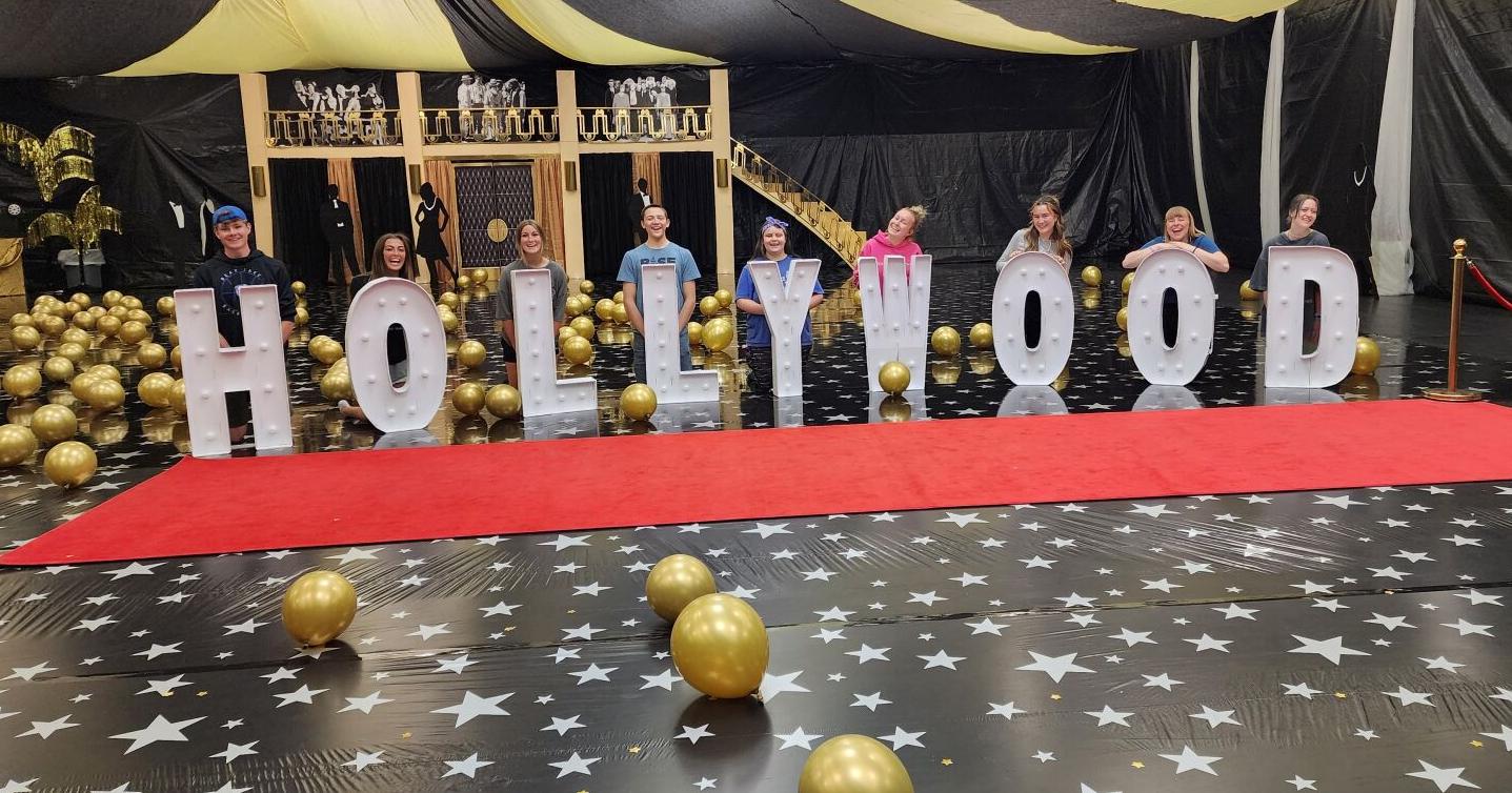 Bear Lake High School hosts Hollywood-themed prom worthy of an Oscar - Vimarsana News