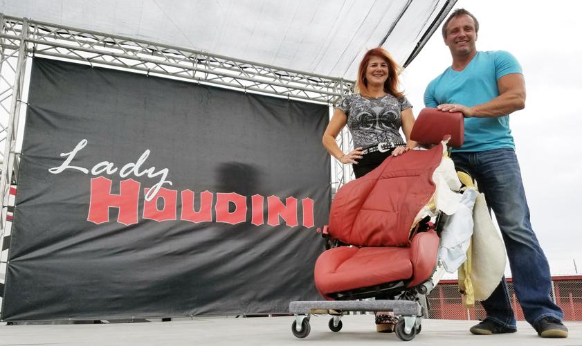 Lady Houdini