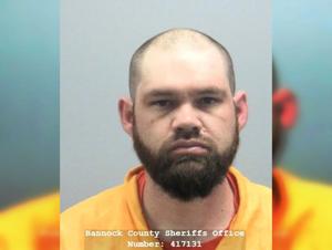 Police: Blackfoot man faces felony charges after abusing 13-year-old girl during massages at Pocatello home