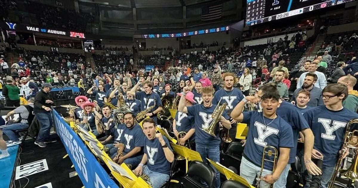 'We were the Vandogs': University of Idaho band garners national attention for supporting Yale in upset victory at NCAA Tournament | Local - Vimarsana News