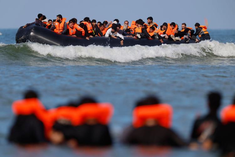 France Britain Migration
