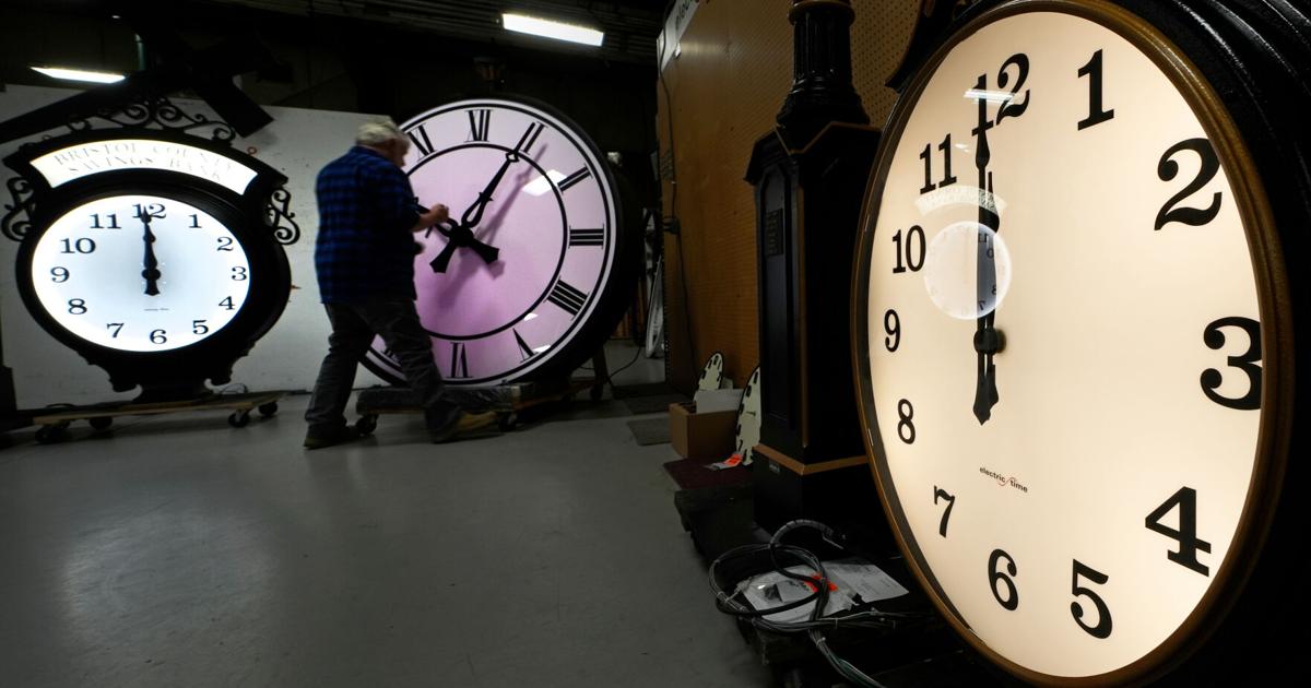 Trump Posts Tom Cotton's Cellphone Number to Force Senate Action on Daylight Saving Time
