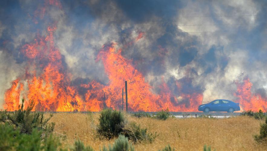Wildfire in south Pocatello