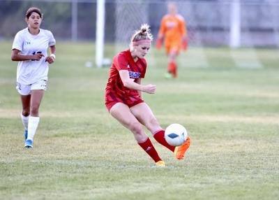 Elle Hokanson Poky girls soccer