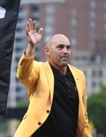 Angels Pirates Baseball
