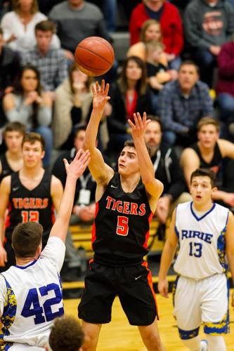 aBERDEEN VS rIRIE-9248.jpg