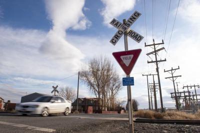 Yield Signs Replace Stop Signs At Passive Railroad Crossings Local Idahostatejournal Com