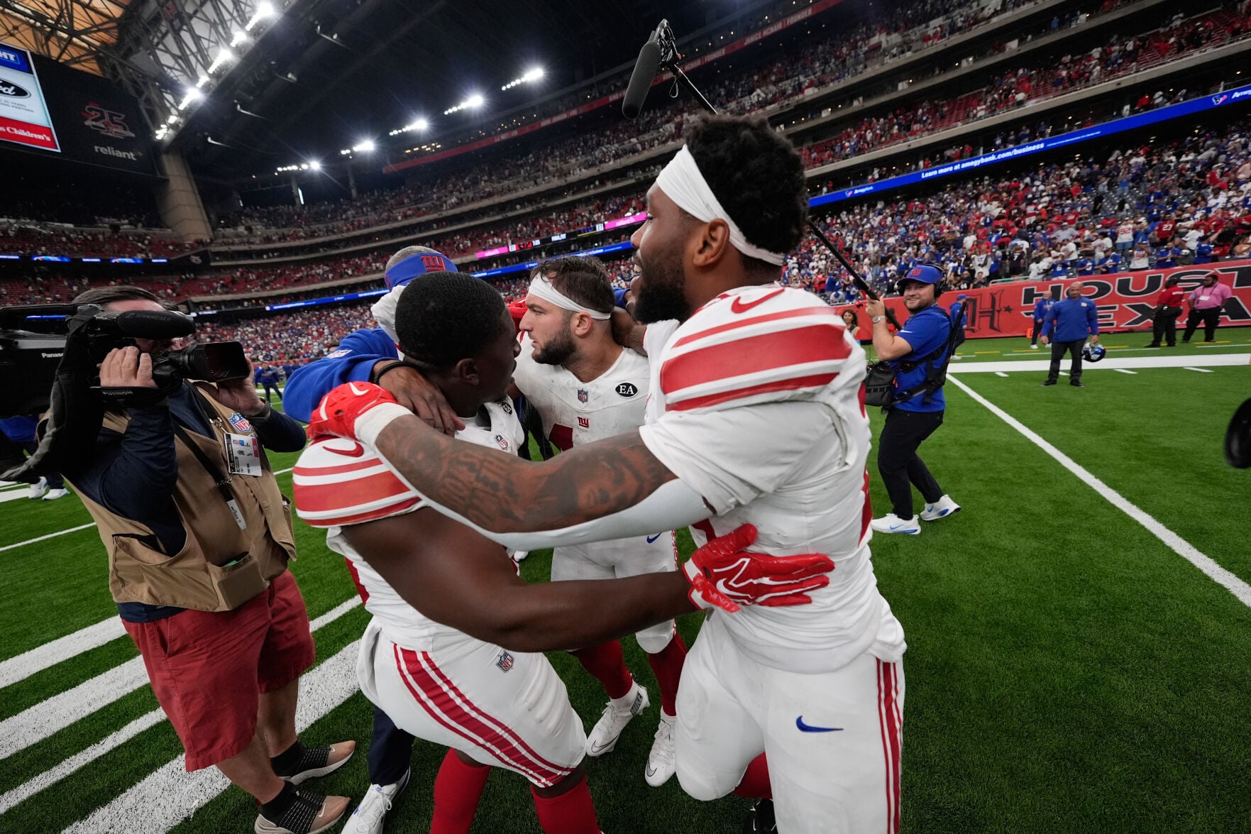 Journal Crying Giants Texans Football | National | idahostatejournal.com