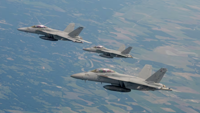 EA-18 Growlers