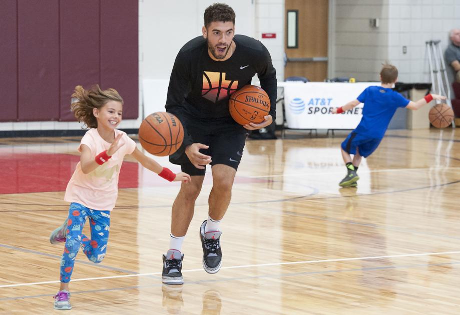 Junior Jazz Players Ball Out With Jazz Forward Georges Niang