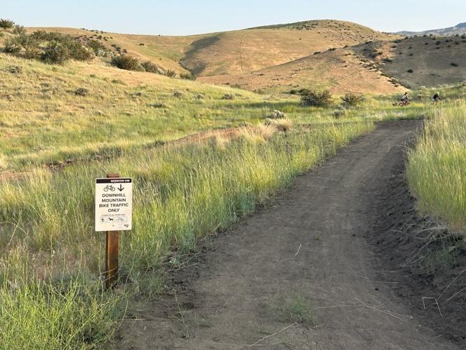 Sideshow Trail entrance