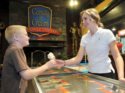 Candy & Cream A Family Treatery