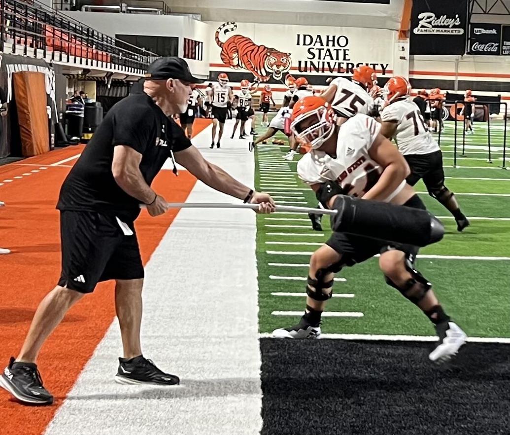 New ISU offensive line coach was graduate assistant on Bengals' national championship team