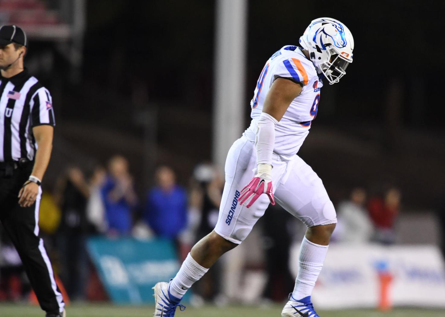 Boise State's Curtis Weaver sets alltime Mountain West sack record in