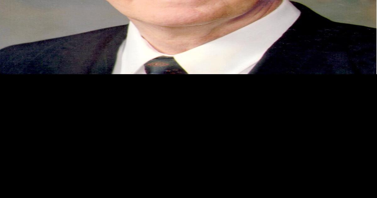 Christenson, Darwin B. Obituaries