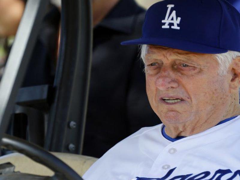 Former Dodgers Hall of Fame manager Tommy Lasorda dies at 93