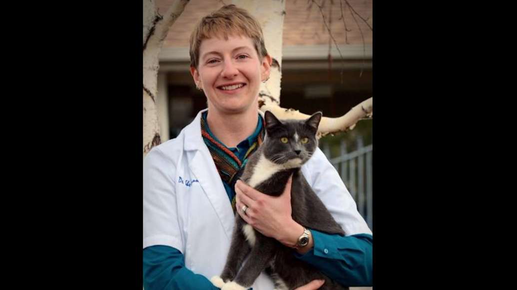 Local doctor wins Idaho veterinarian of the year award Local