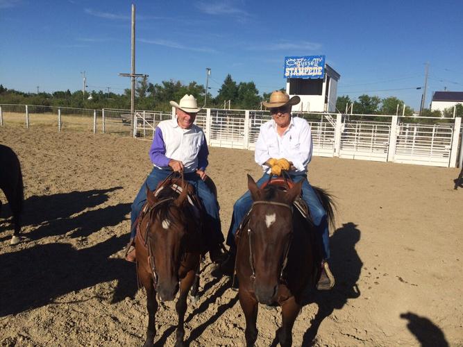 (12) Durl and Dr. John Gee of Stanford, Montana. Many years of livestock experience between these two..jpg