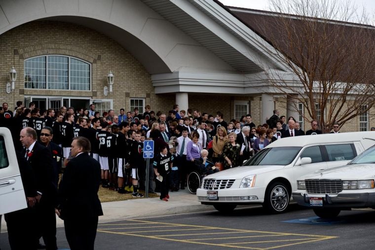 Thousands attend Parrish family funeral service | Local