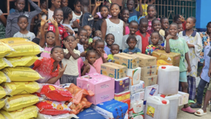 Latter-day Saints Around the World Spread Light During Christmas